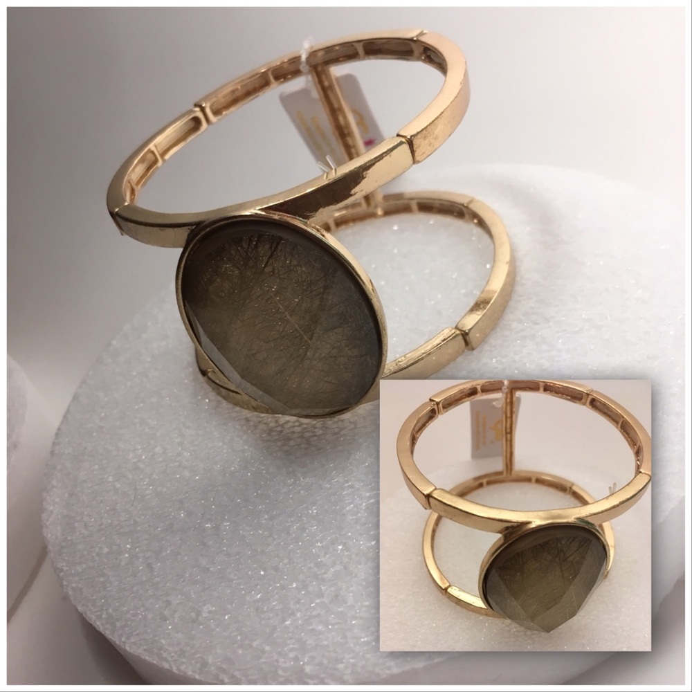 5 for $25 Gold Bracelet with gem stone ‼️hot sale